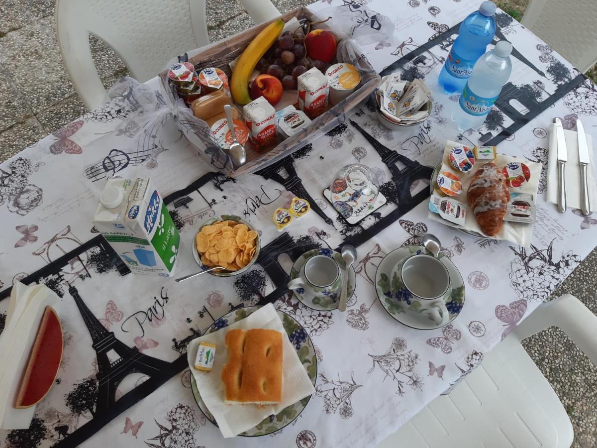 Double Room Фучекио Екстериор снимка